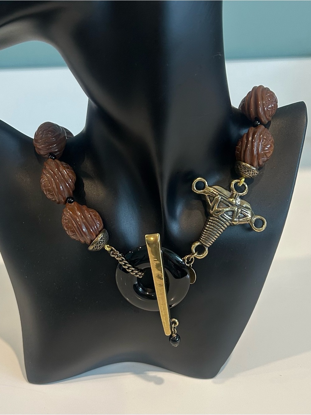 Vintage Heidi Daus Carved Bead Toggle Necklace